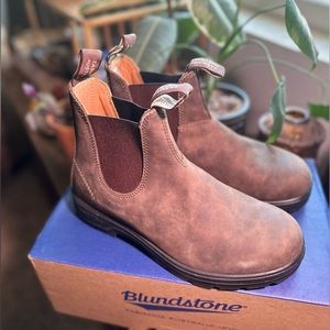 Blundstone Chelsea Boots women’s 8